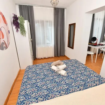 Cute Flat Vintage Design Ac Galata Стамбул